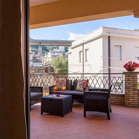 Loft Angolo Sul Mare Letojanni Exterior foto